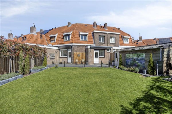 Koningin Regentesselaan 82 in Roermond