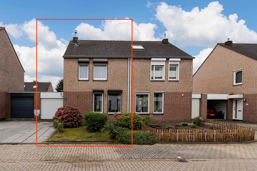 Tussenwoning te koop: Sleuteldaal 17, Maastricht