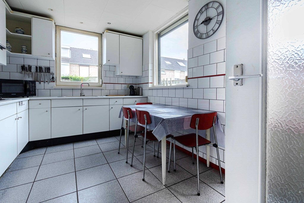 Tussenwoning te koop: Sleuteldaal 17, Maastricht