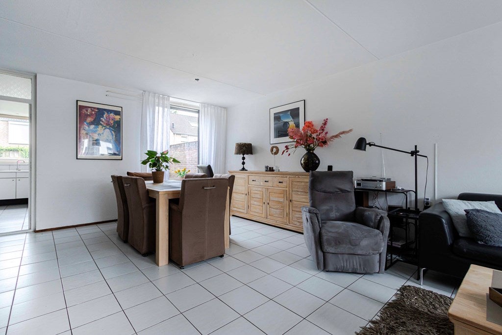 Tussenwoning te koop: Sleuteldaal 17, Maastricht