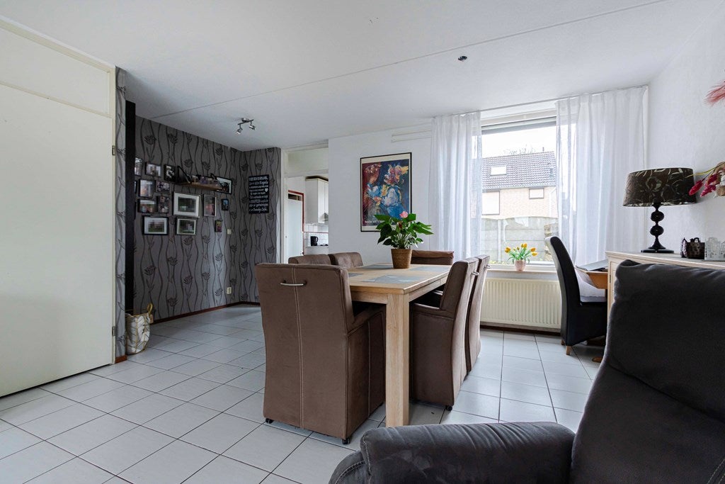 Tussenwoning te koop: Sleuteldaal 17, Maastricht