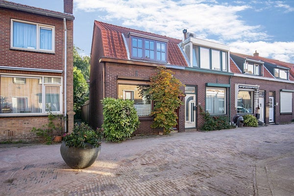 Koopwoningen Oude plaats te Capelle aan den IJssel – Huis te koop in