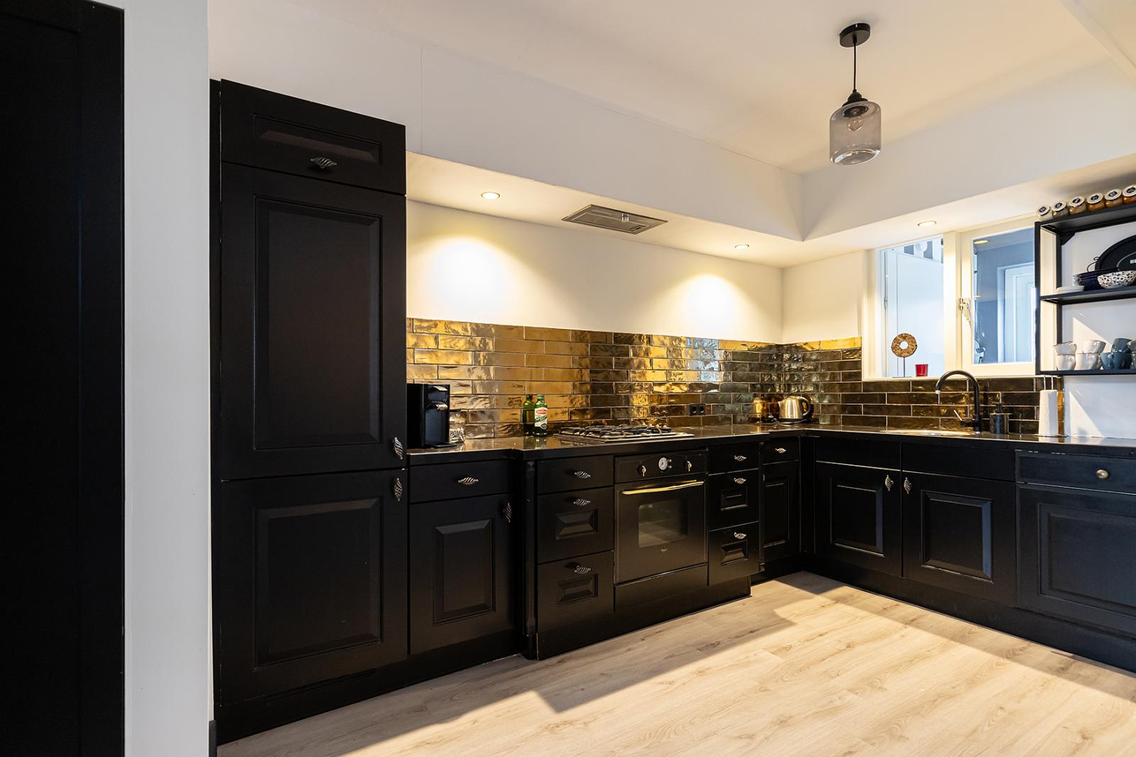 Tussenwoning te koop: Haringvlietstraat 4, Sliedrecht