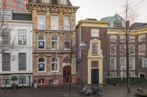 Flat Herengracht 21 A in Den Haag