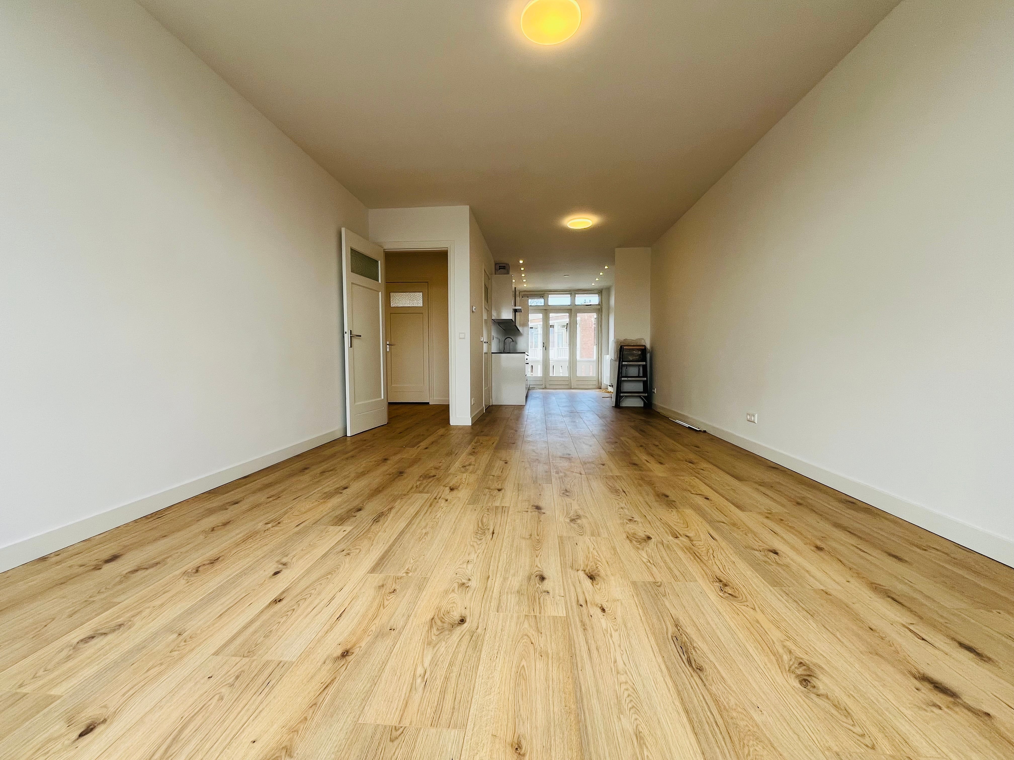 Appartement Veenendaalkade 13 in Den Haag