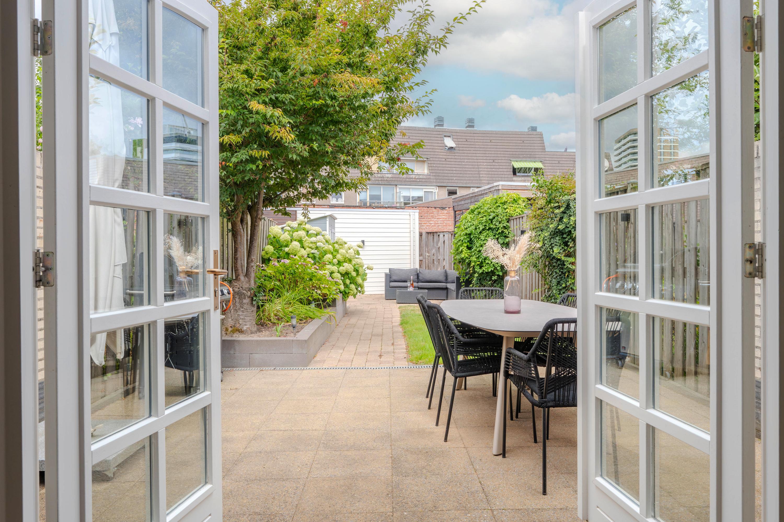 Tussenwoning te koop: Sinselveldhof 4, Venlo