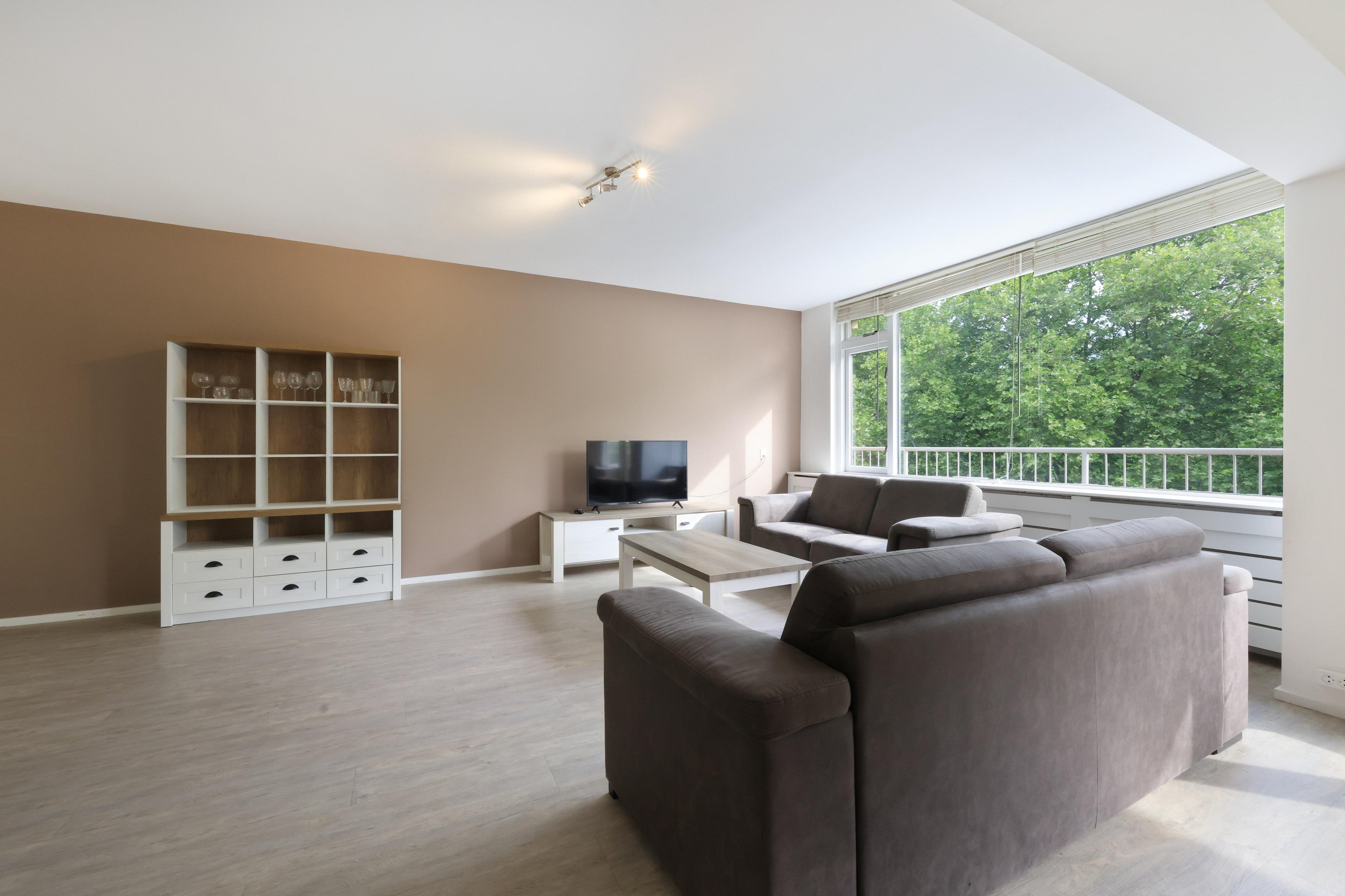 Te huur Appartement Uitgeeststraat in Den Haag