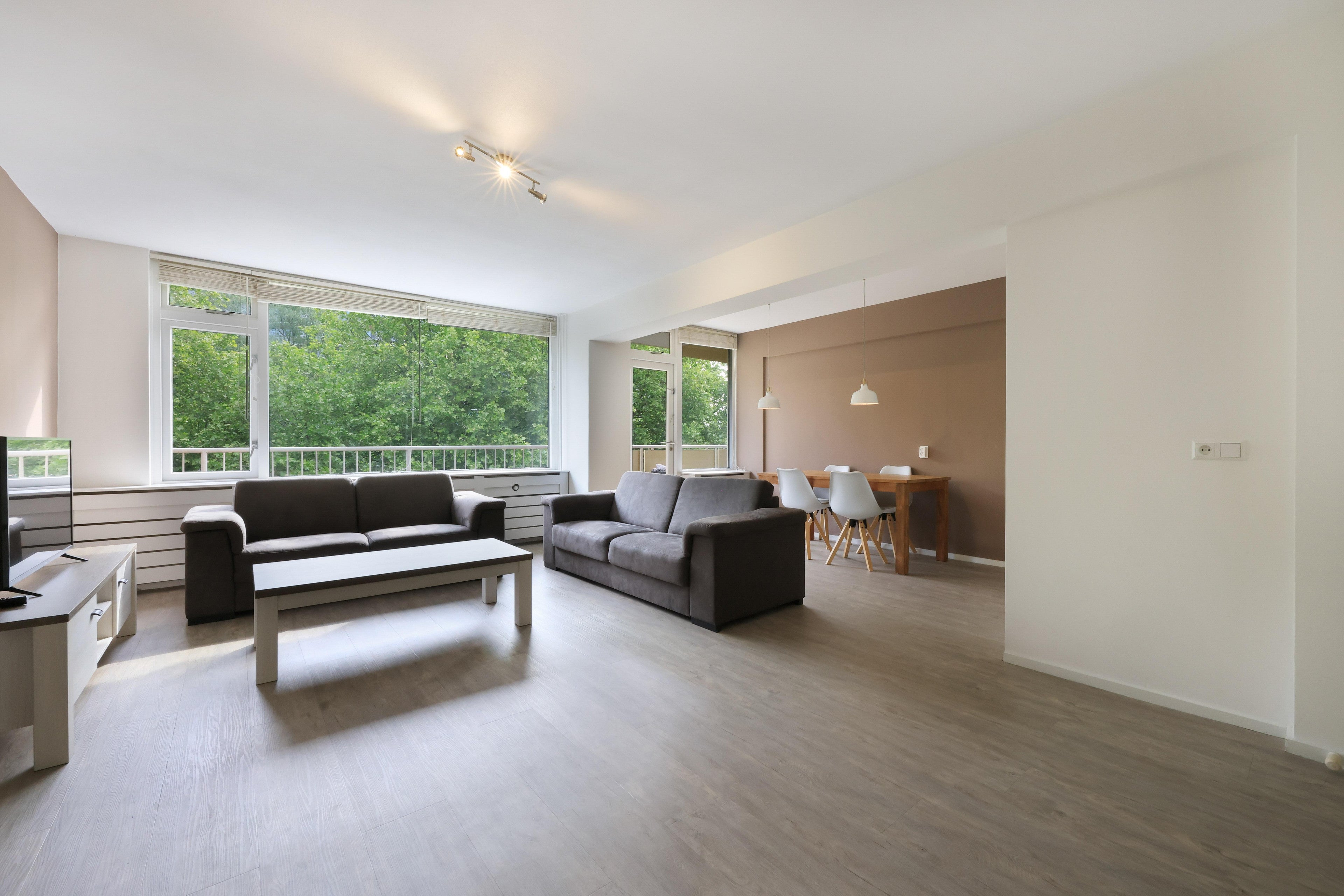 Te huur Appartement Uitgeeststraat in Den Haag