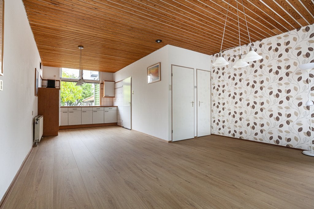 Te huur Huis Ommoordseweg 17 in Rotterdam