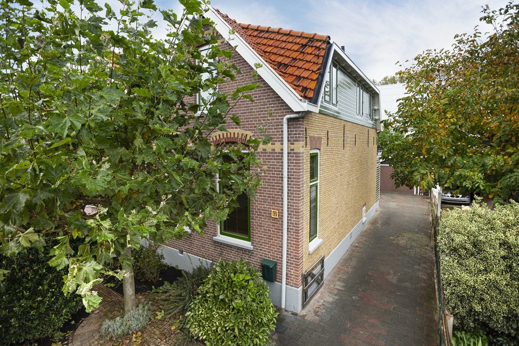 Te huur Huis Ommoordseweg 17 in Rotterdam