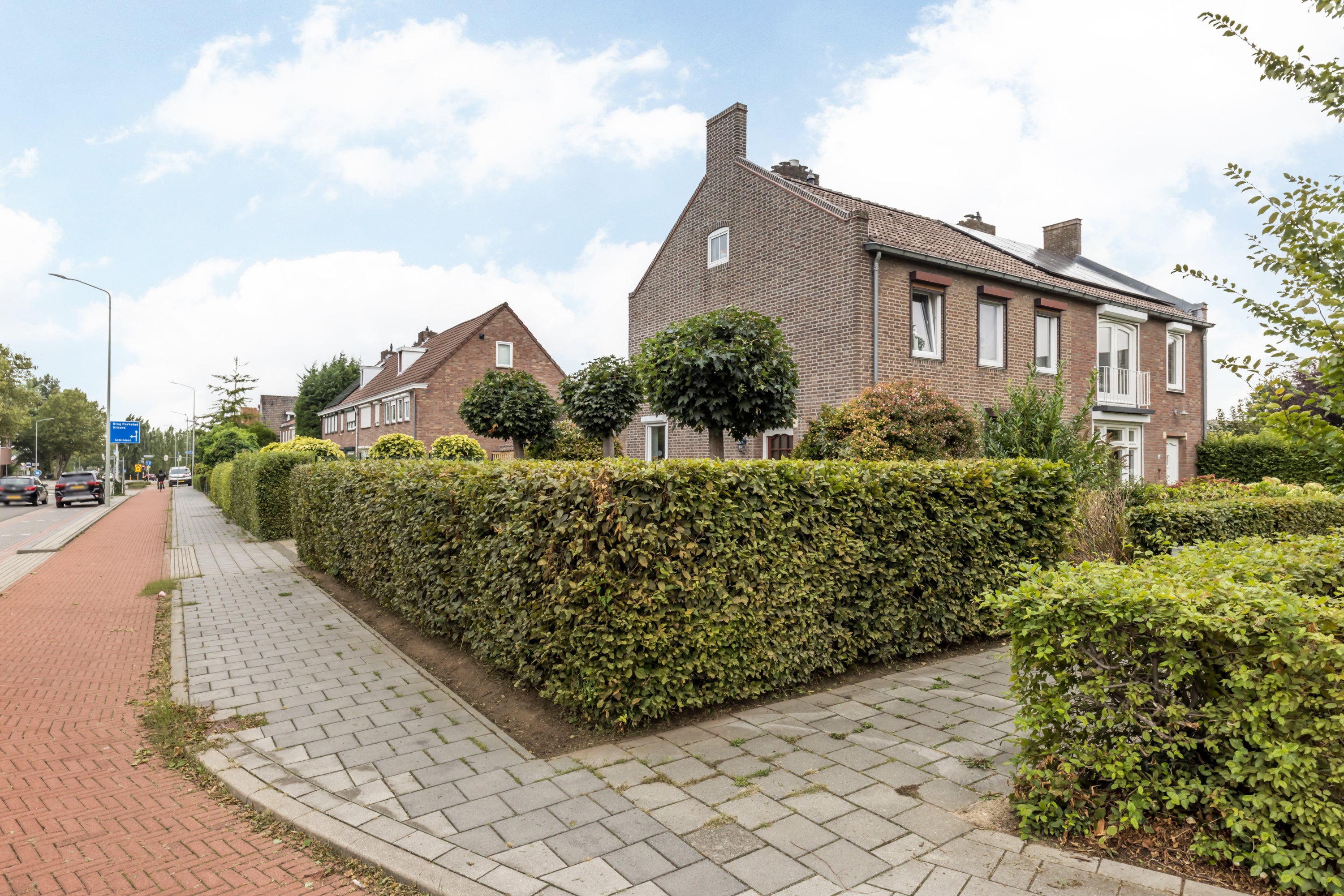 Twee-onder-één-kap te koop: Akerstraat-Noord 33, Brunssum