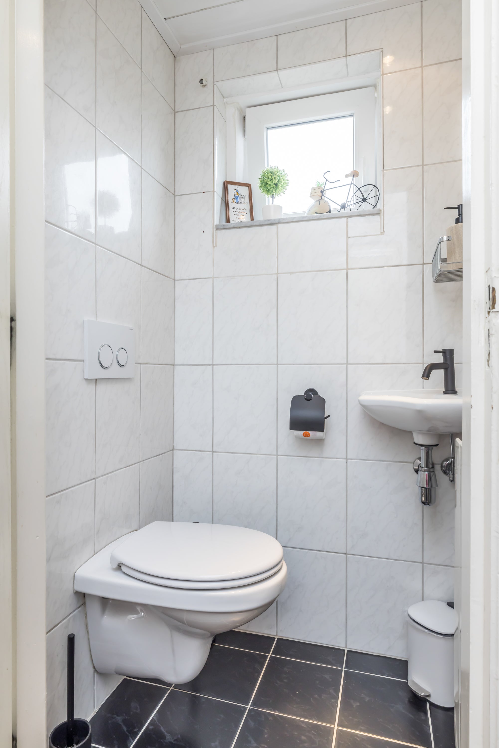 Twee-onder-één-kap te koop: Akerstraat-Noord 33, Brunssum