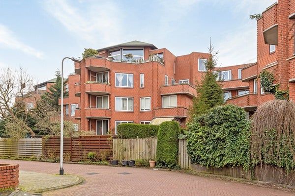 Huis te koop Merelhoven 331 in Capelle aan den IJssel voor € 400.000