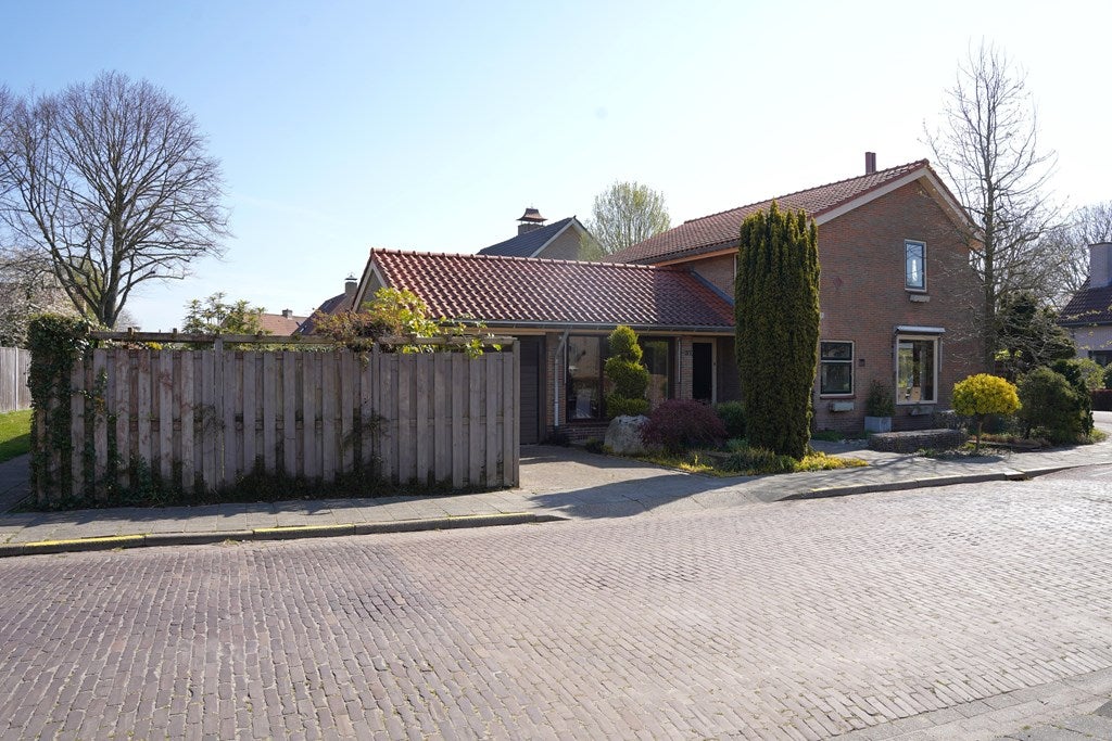 Huis Burgemeester H.A. Callenfelsstraat 37 in Oostburg
