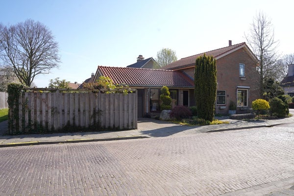 Burgemeester H.A. Callenfelsstraat 37