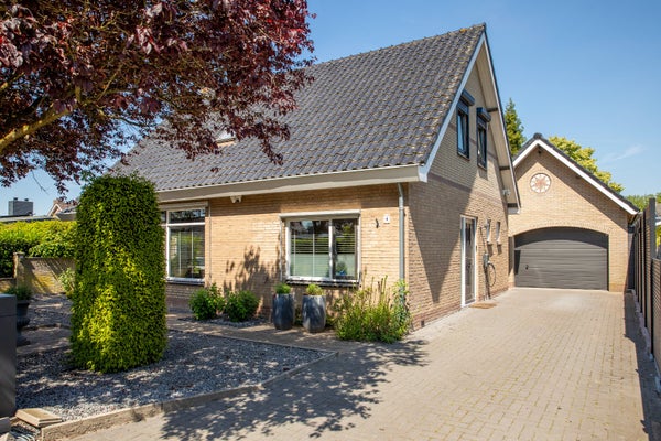Huis Korte Dorpsstraat 4 in Kerk-Avezaath