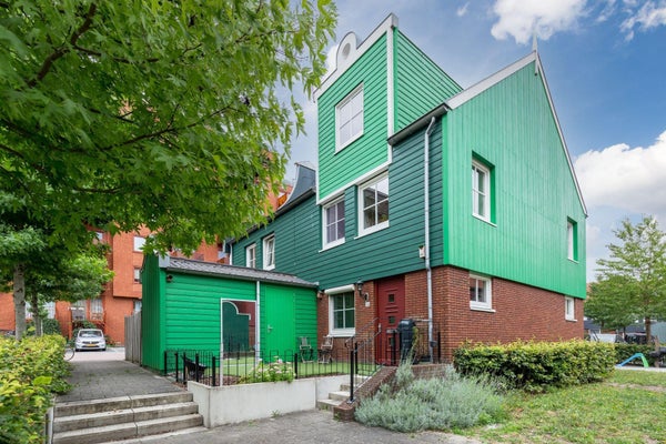 Huis Vurehout in Zaandam