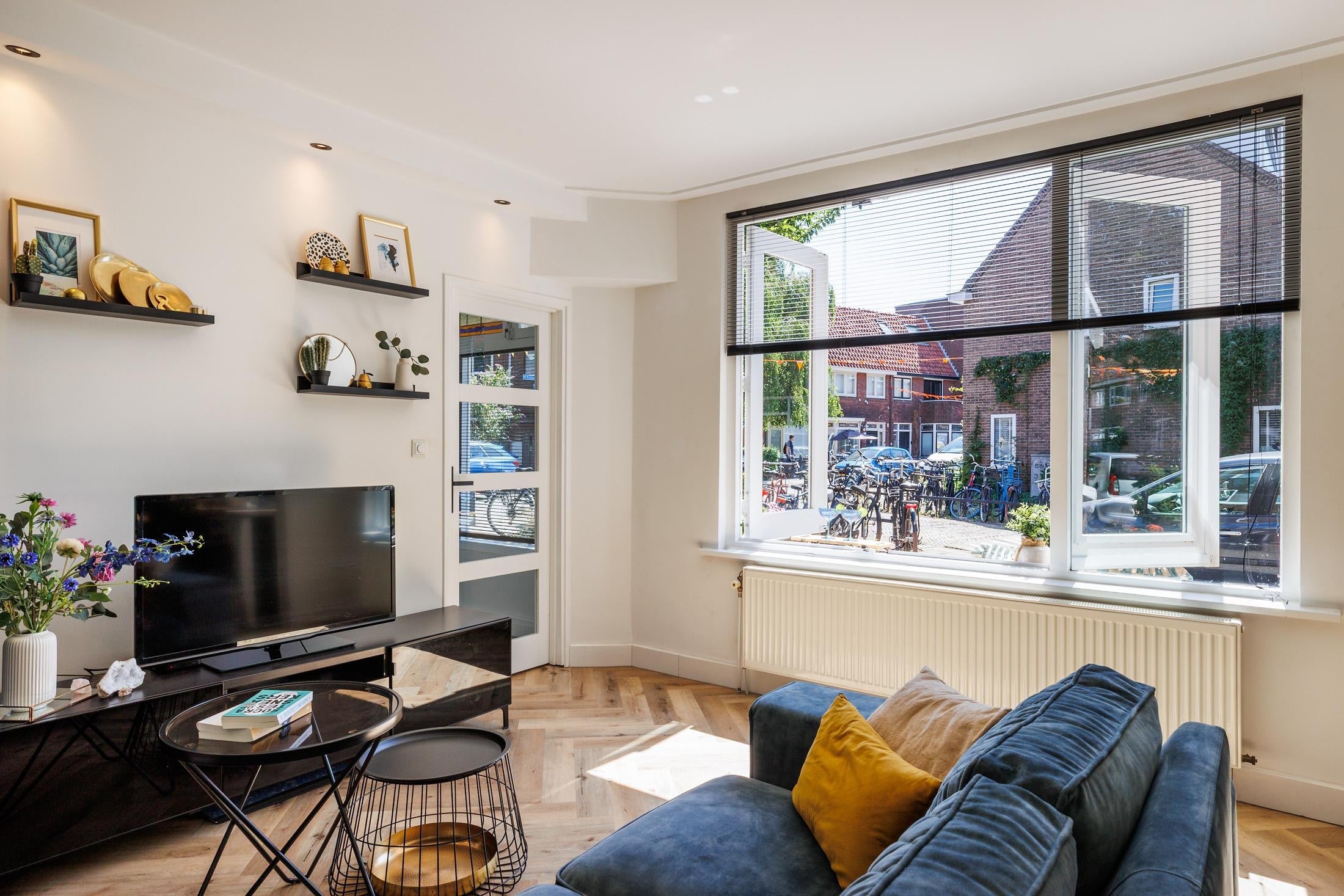 Tussenwoning te koop: St.-Winfridusstraat 56, Utrecht