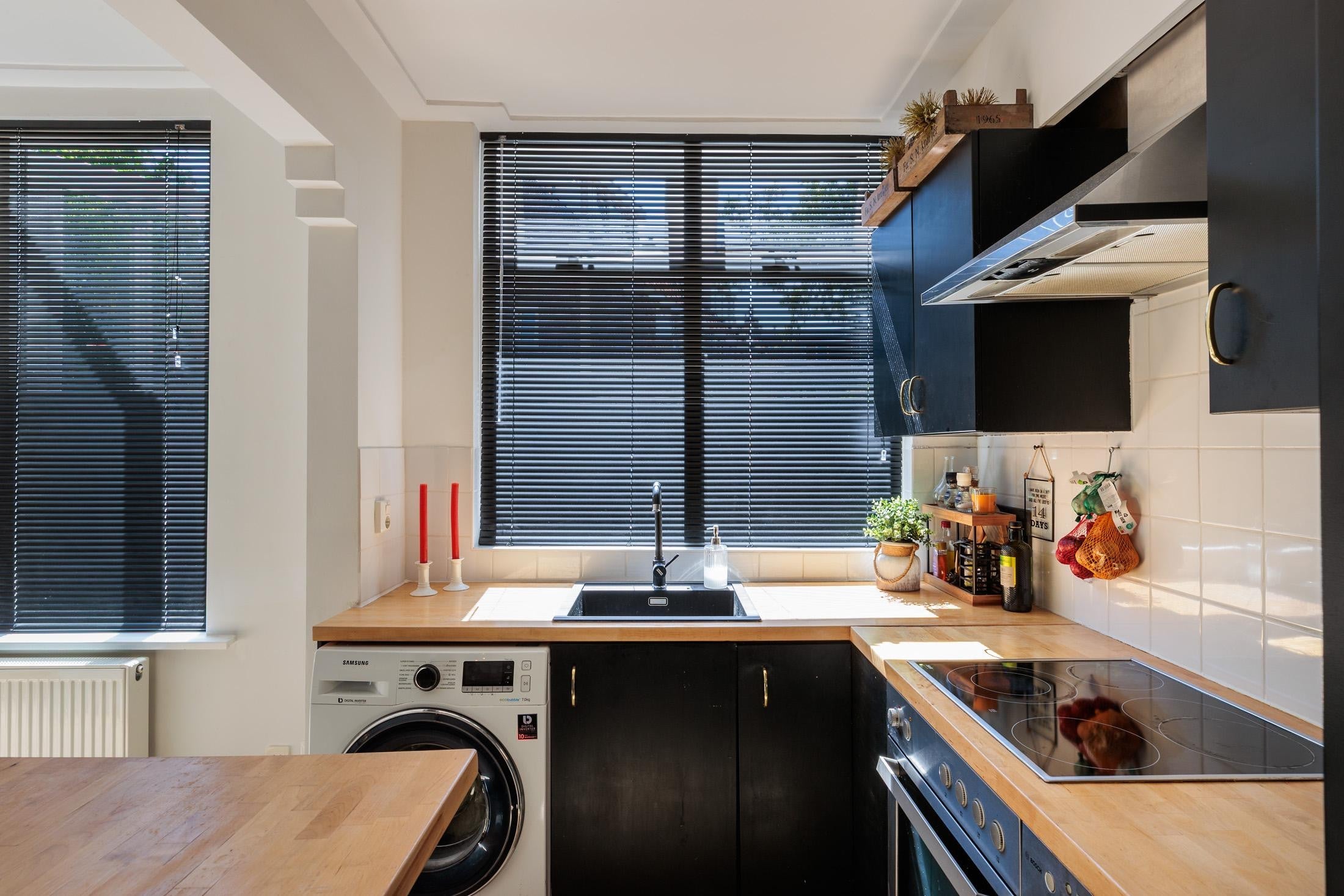 Tussenwoning te koop: St.-Winfridusstraat 56, Utrecht