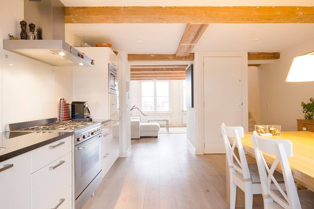 Woning te huur: Singel, Amsterdam