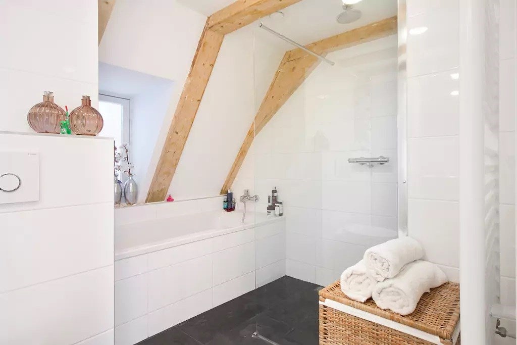 Woning te huur: Singel, Amsterdam