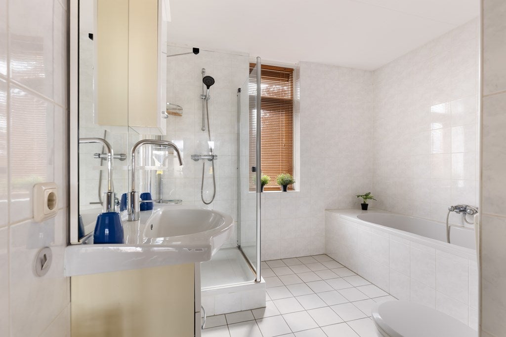 Tussenwoning te koop: Van Hamallaan 27, Renswoude