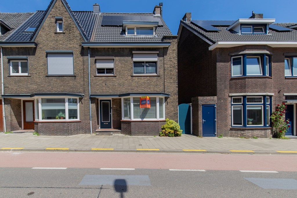 Huis Beekhoverstraat 3 A in Geleen