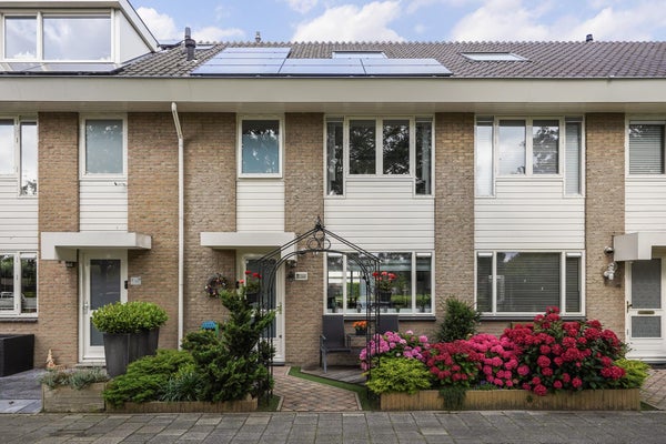 Huis te koop Groen van Prinstererstraat 15 in Naaldwijk voor € 525.000