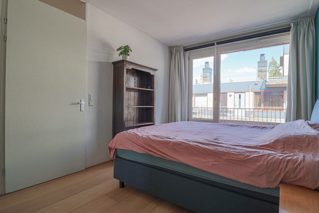 Appartement te huur: Sumatrastraat 207F, Amsterdam