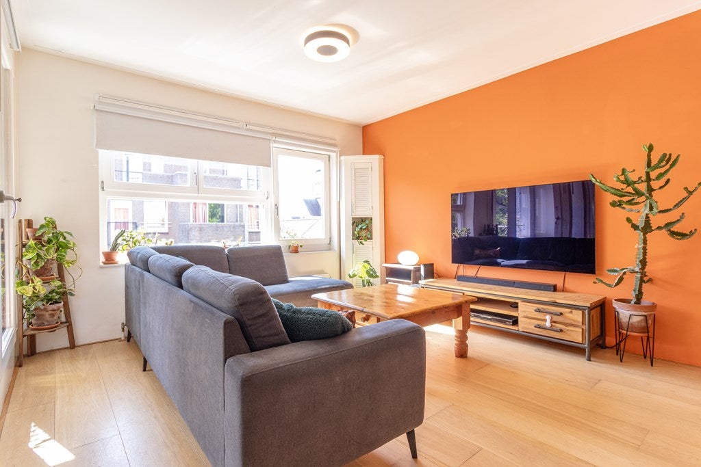 Appartement te huur: Sumatrastraat 207F, Amsterdam