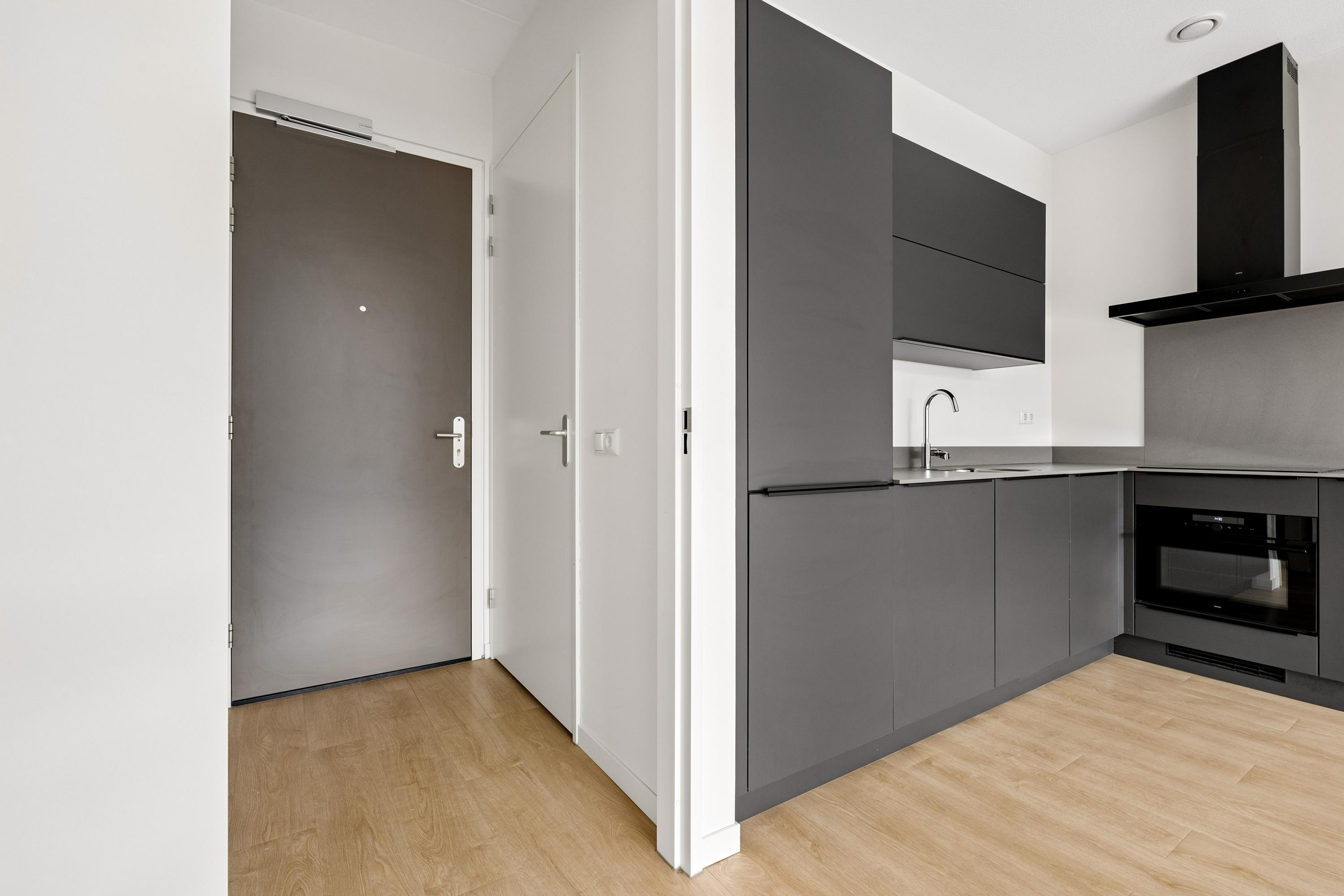 Appartement te huur: Elizabeth Anscombestraat 51, Amsterdam