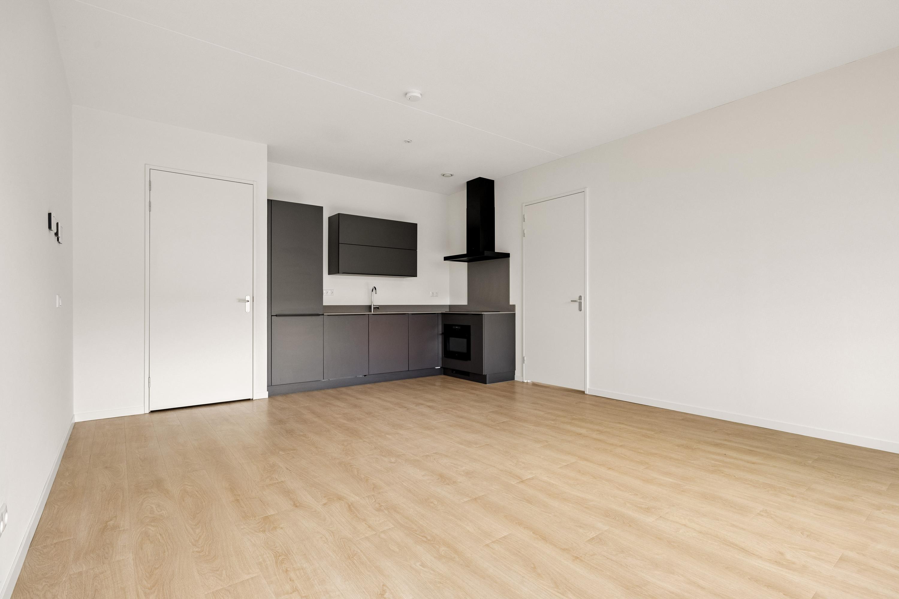 Appartement te huur: Elizabeth Anscombestraat 51, Amsterdam