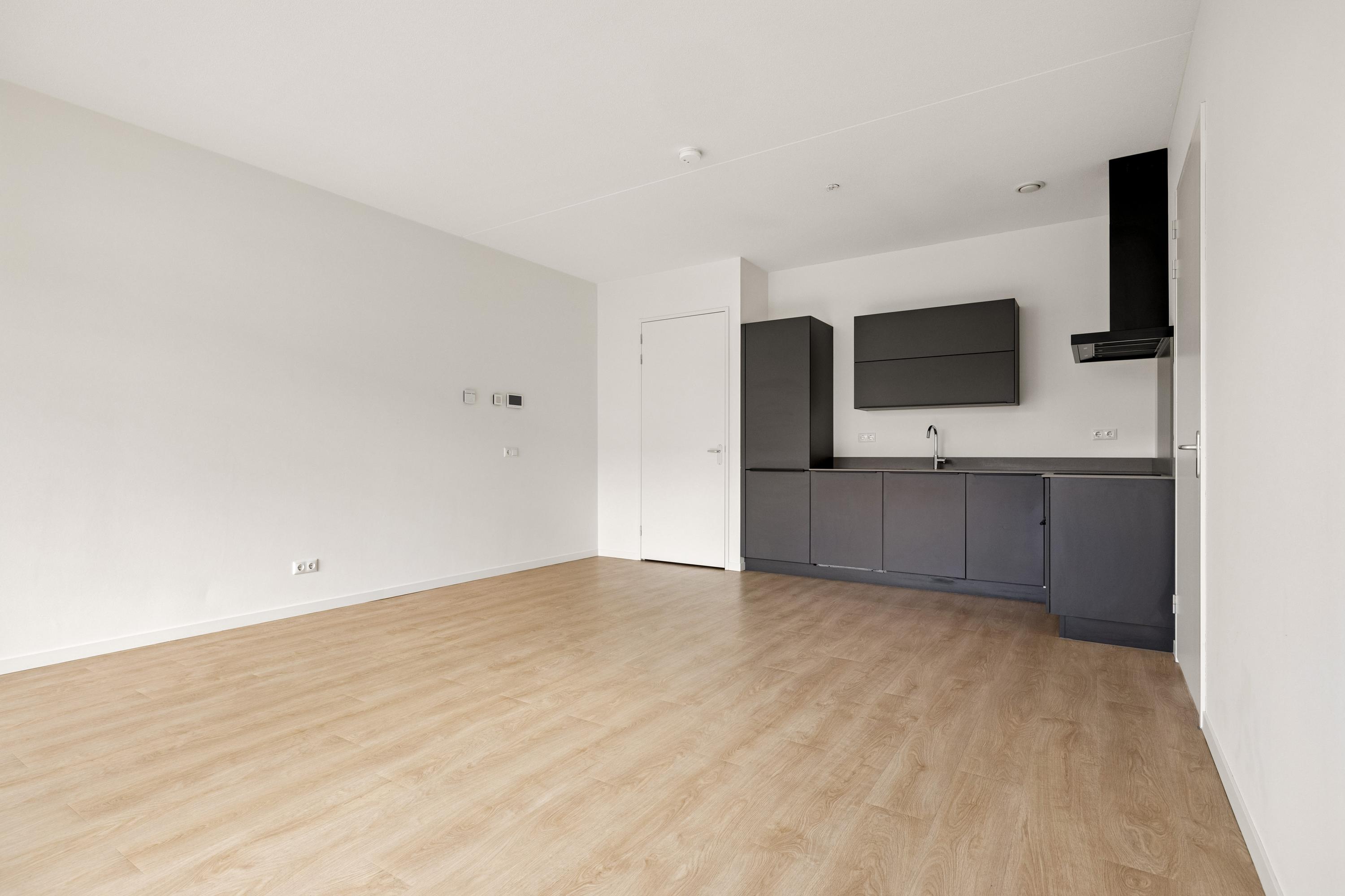 Appartement te huur: Elizabeth Anscombestraat 51, Amsterdam