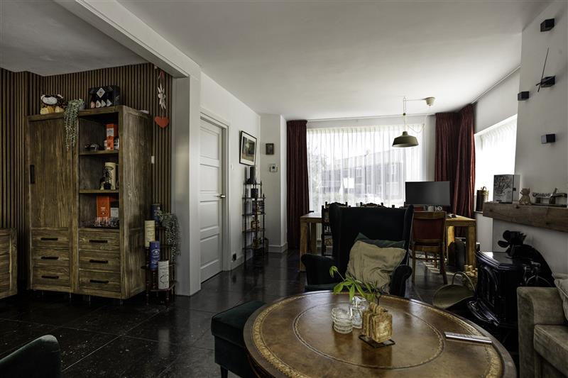 Hoekwoning te koop: Schoolstraat 6, Oosthuizen