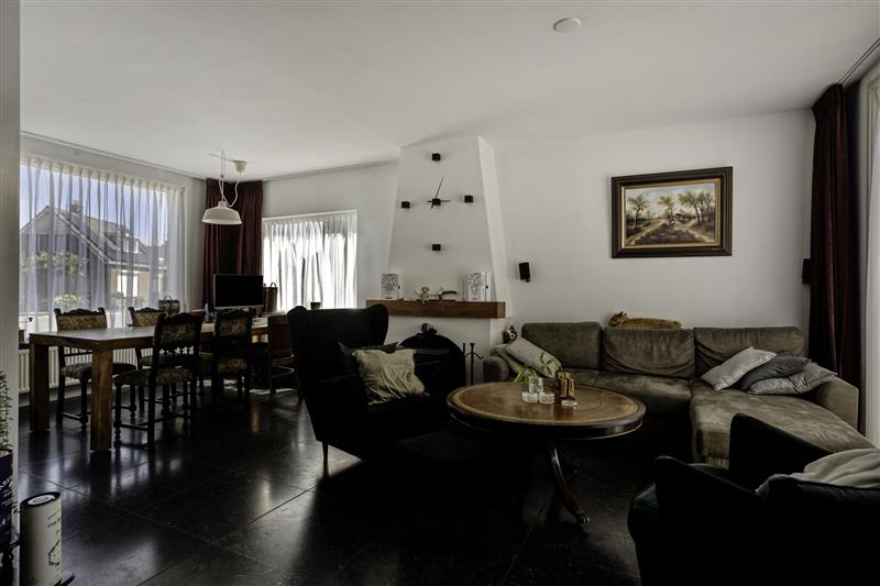 Hoekwoning te koop: Schoolstraat 6, Oosthuizen