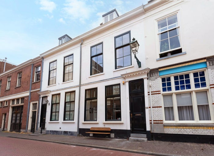 Kazernestraat 19