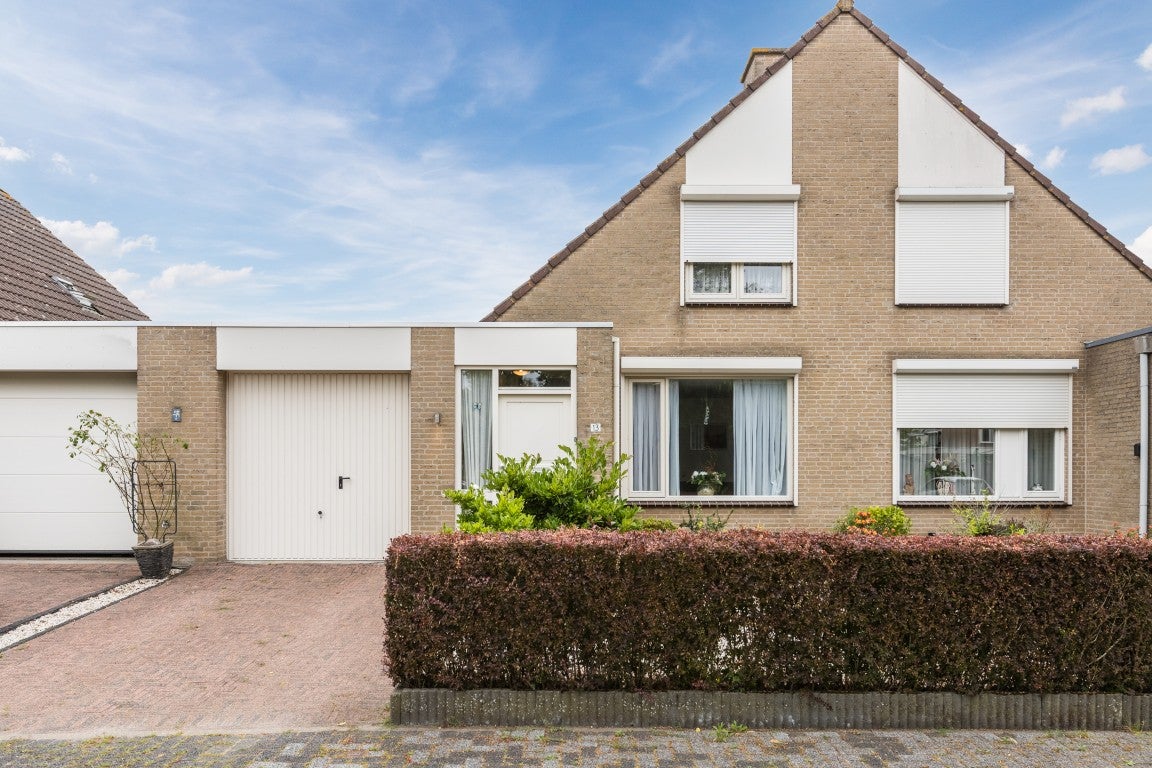 Huis Peeberg 13 in Ossendrecht