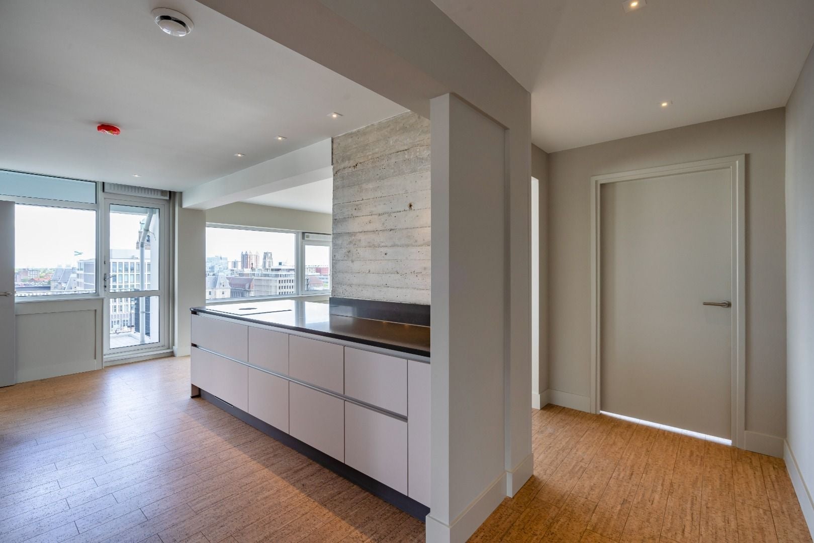 Woning te huur: Kruiskade, Rotterdam