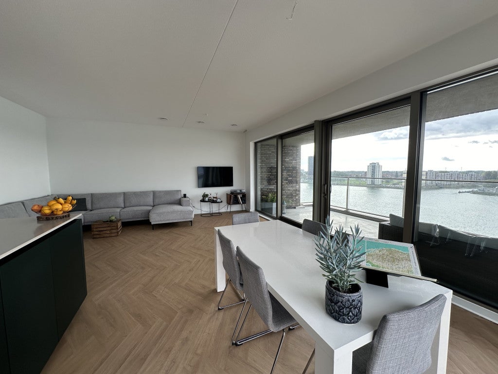 Te huur Appartement Lloydkade in Rotterdam