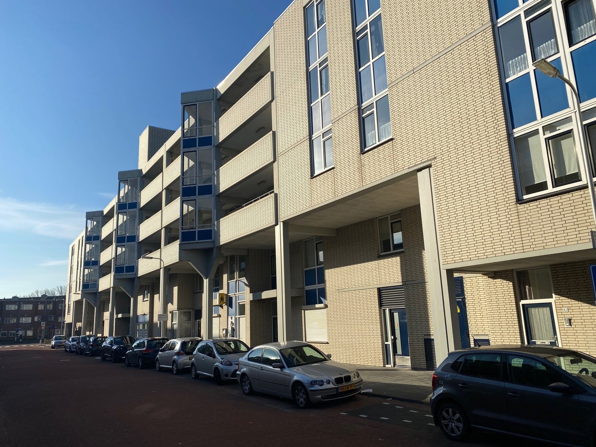 Te huur: Appartement H. de Lintweg 17 in Spijkenisse