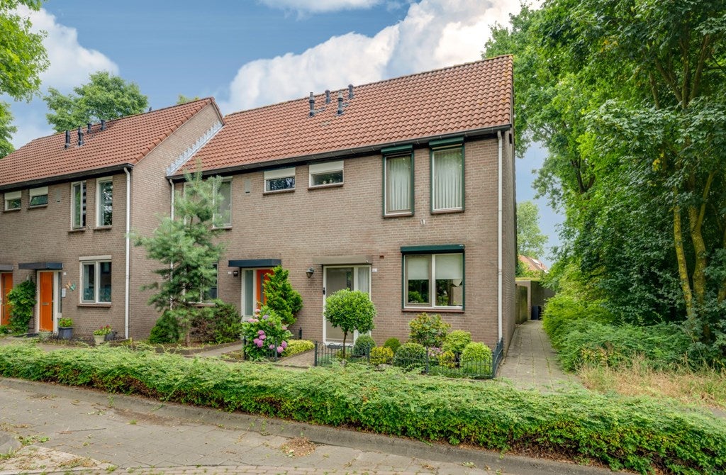 Huis Zaaren 167 in Rijen