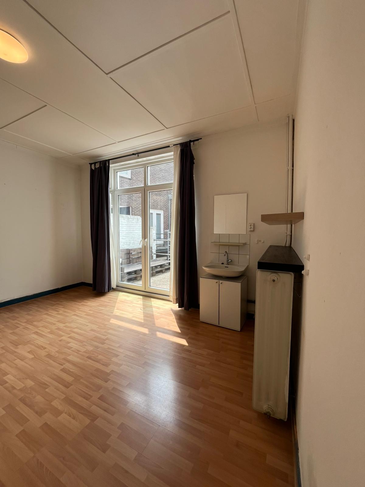 Tussenwoning te huur: kruisstraat 46-04, Heerlen