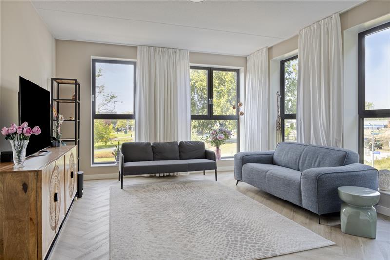 Appartement te koop: Bridgemankade 18, Hoofddorp