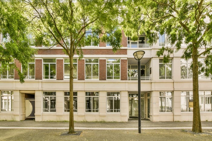 Te huur: Appartement Burgemeester De Monchyplein 10 * in Den Haag