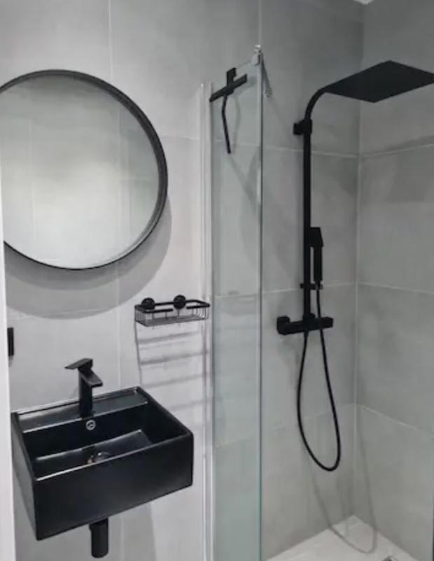 Woning te huur: Herman Robbersstraat, Rotterdam