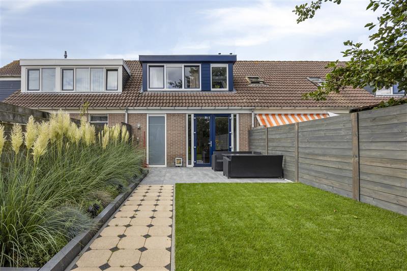 Tussenwoning te koop: Balkweiterhoek 71, Zwaagdijk-West
