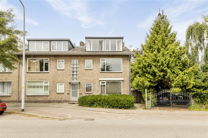Appartement Oranje Nassaustraat 4 in Halfweg