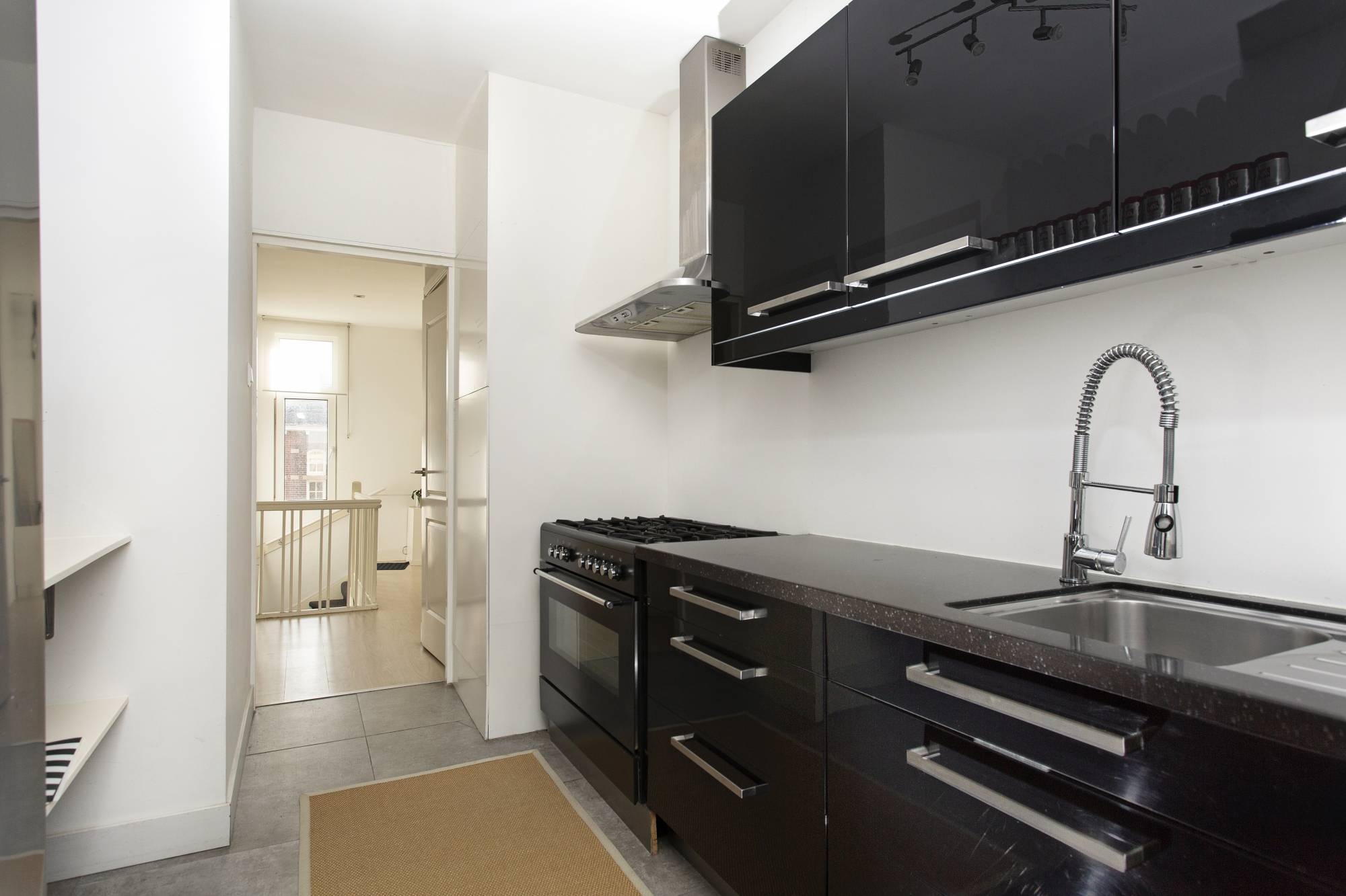 Appartement te huur: Douzastraat 33, 'S-Gravenhage