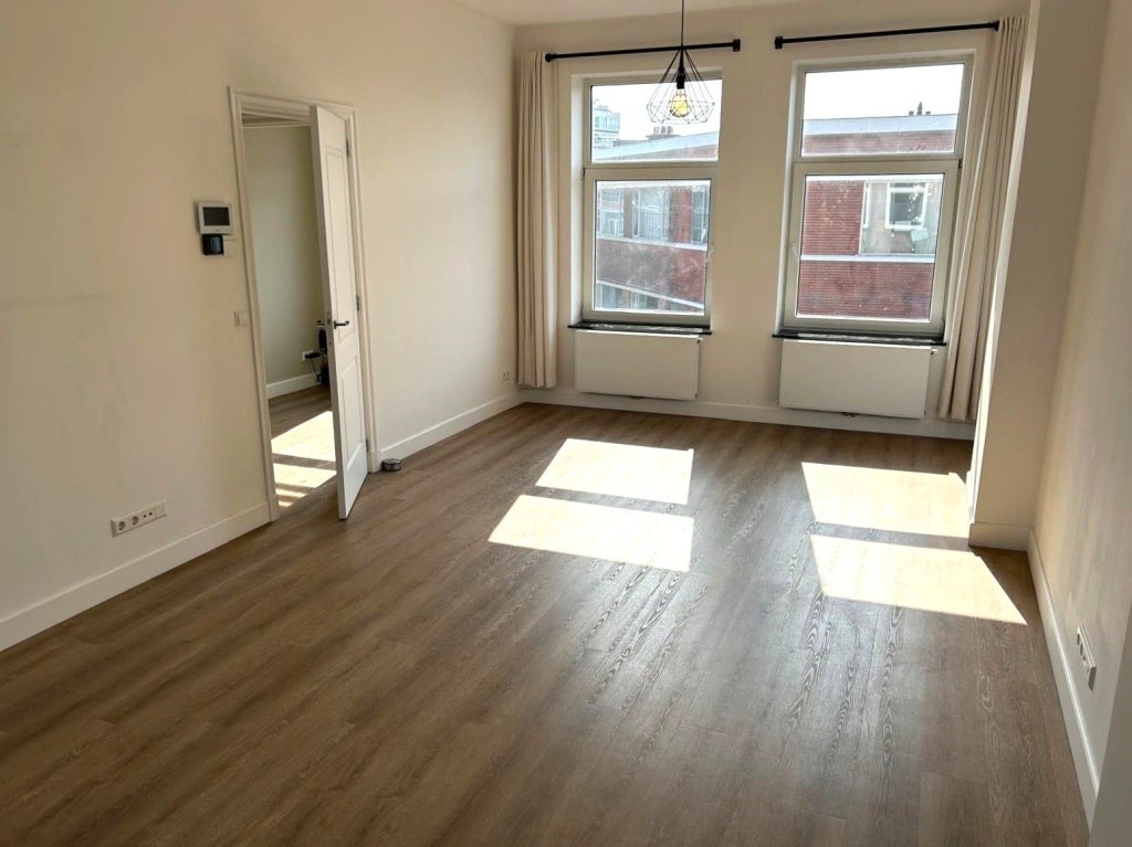 Woning te huur: Roerstraat, 'S-Gravenhage