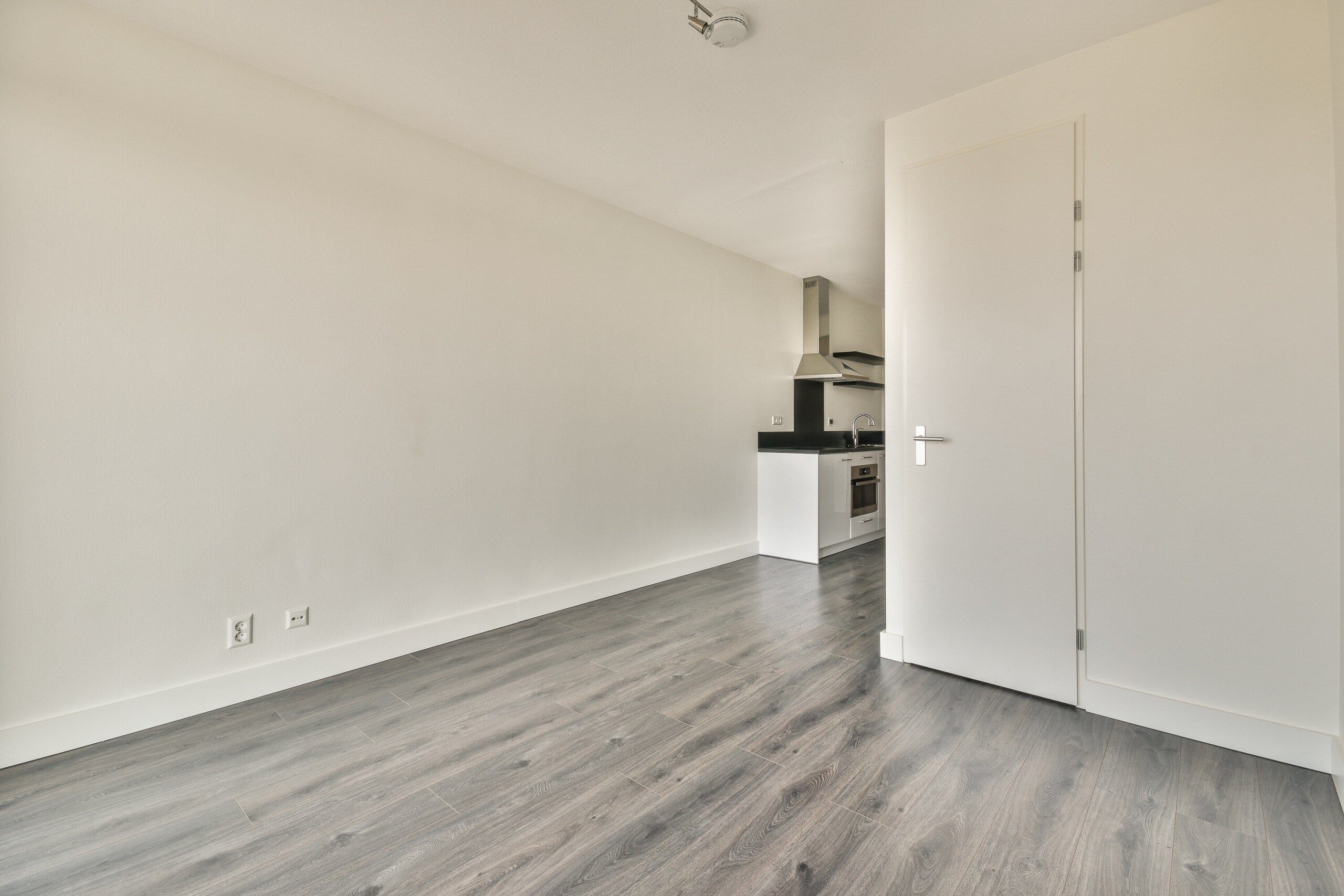 Studio te huur: Waldorpstraat 1268, 'S-Gravenhage